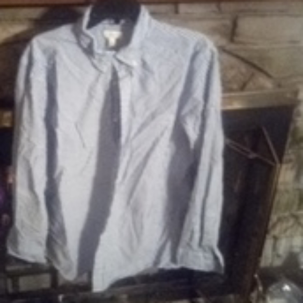 Long-sleeved button-up